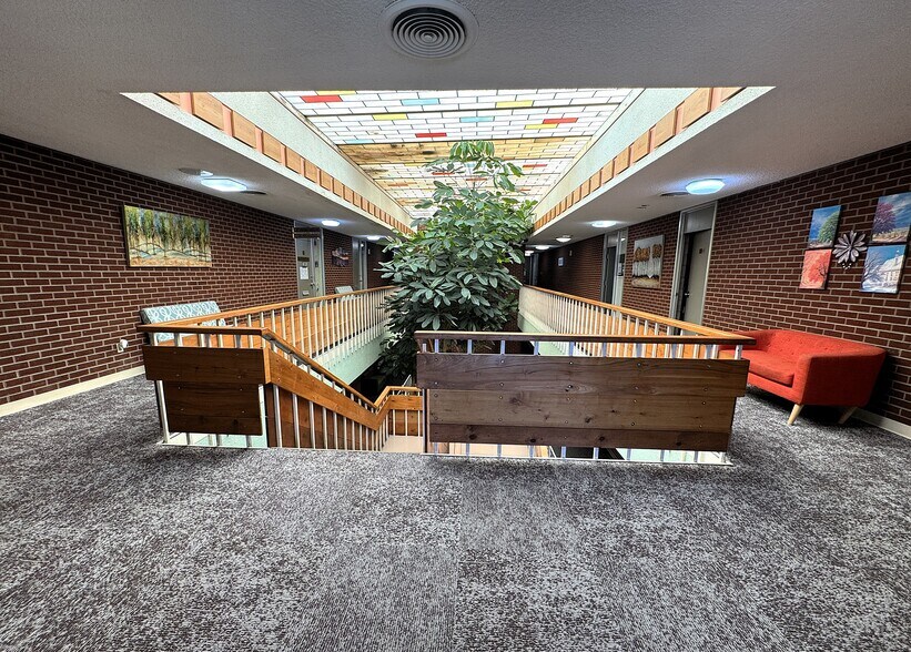 More Photos Of 1304 N Academy Blvd, Colorado Springs Medical For Sale