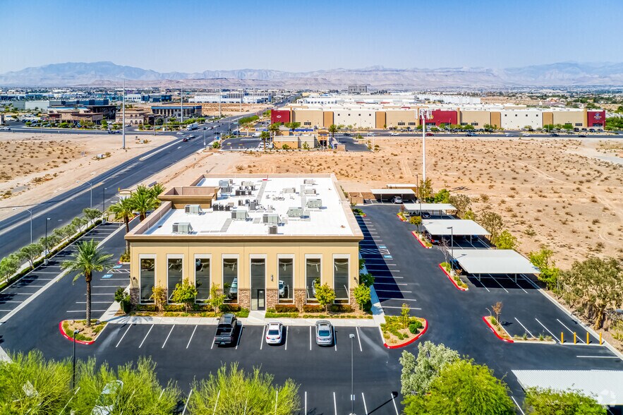 More Photos Of 5888 W Sunset Rd, Las Vegas Office For Sale