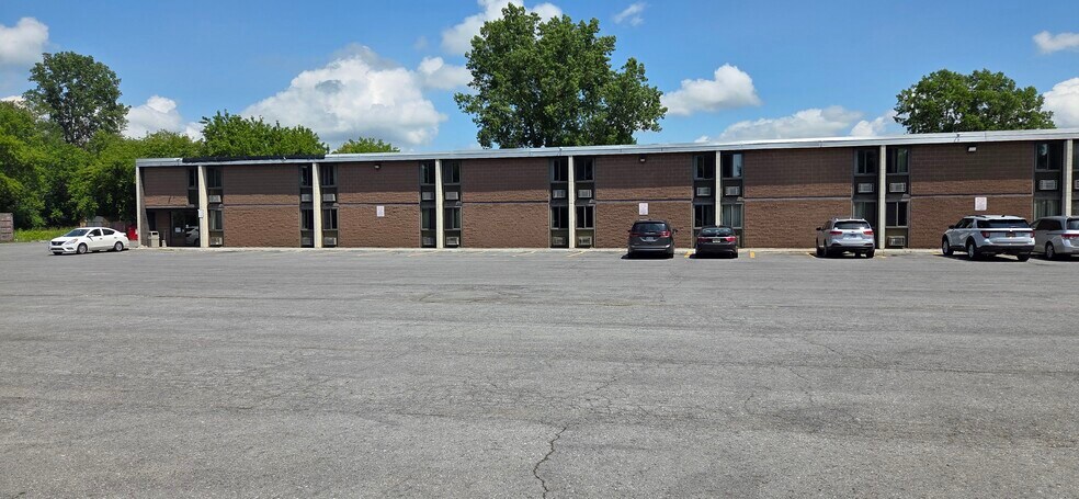 More Photos Of 1030 Arsenal St, Watertown Hotel For Sale