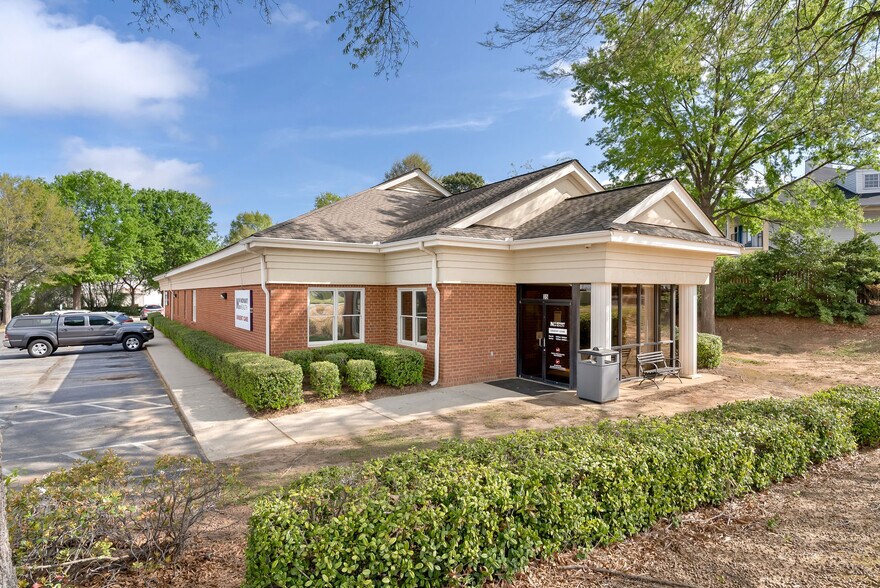 More Photos Of 35 Ray E Talley Ct, Simpsonville Medical For Sale