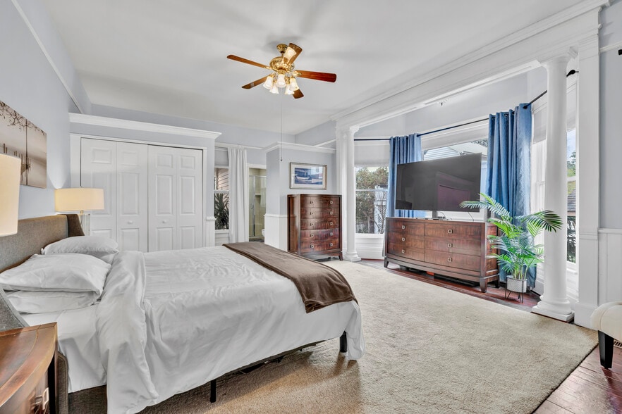 More Photos Of 412 S 3rd St, Wilmington Hospitality For Sale