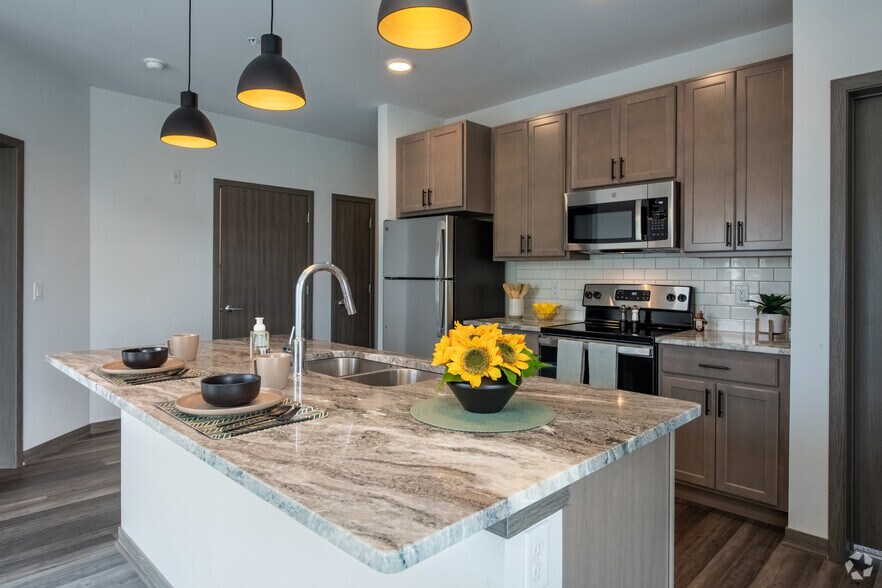 More Photos Of 410 W Verona Ave, Verona Apartments For Lease