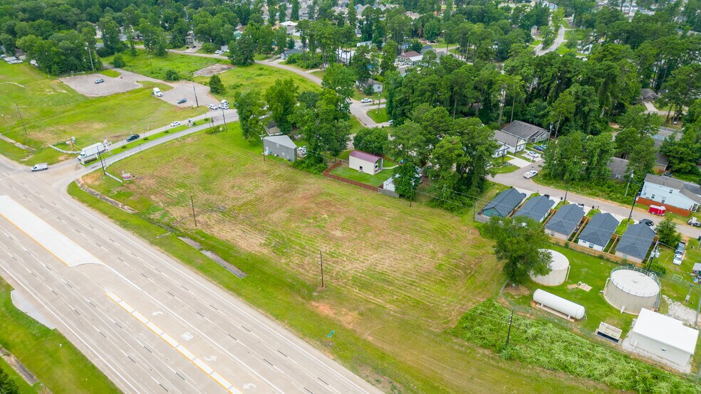 More Photos Of 17100 Highway 105 W, Montgomery Land For Lease