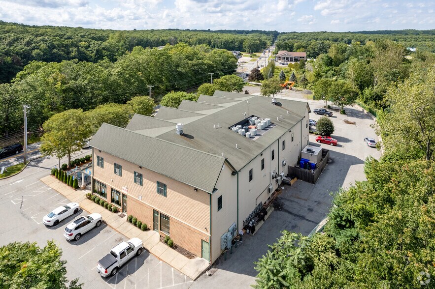 More Photos Of 55 Douglas Pike, Smithfield Bar For Sale