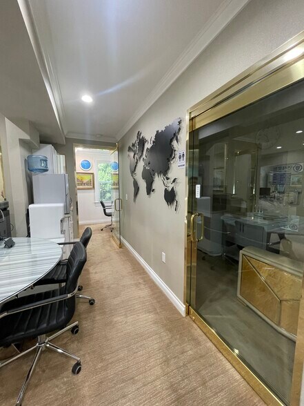 More Photos Of 1021 S Union Ave, Los Angeles Office Residential For Lease