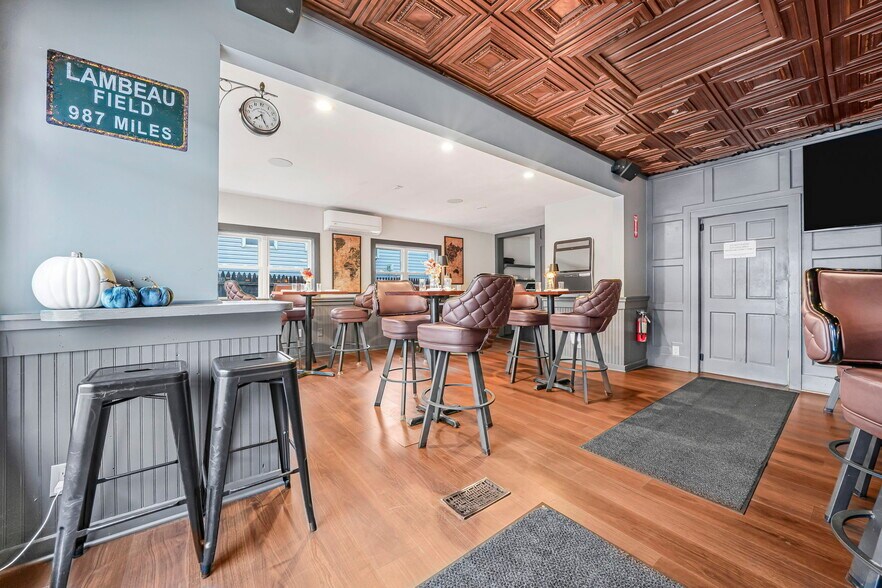 More Photos Of 112 Windermere Ave, Greenwood Lake Bar For Sale