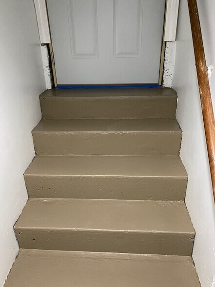 More Photos Of 1113 W Hill St, Urbana Apartments For Sale