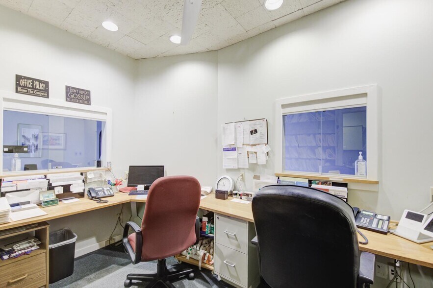 More Photos Of 39 E Chestnut Hill Ave, Philadelphia Medical For Sale