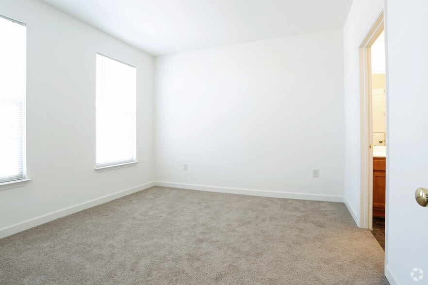 More Photos Of 1220 N King St, Hampton Apartments For Lease