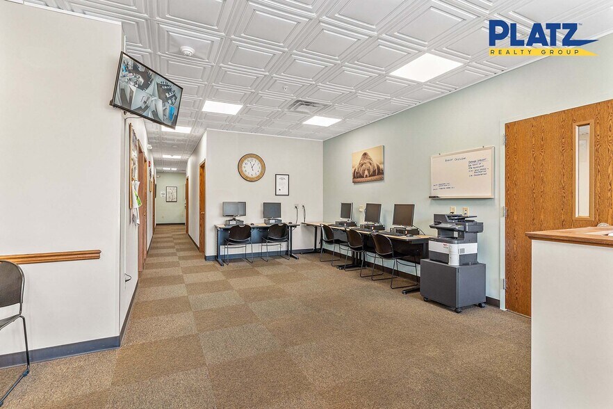 More Photos Of 231-239 Main Ave SW, Warren Storefront For Sale