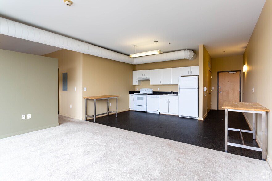 More Photos Of 131 E Green St, Ithaca Apartments For Lease