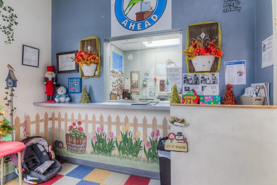 More Photos Of 909 N 21st Ave, Yakima Daycare Center For Sale