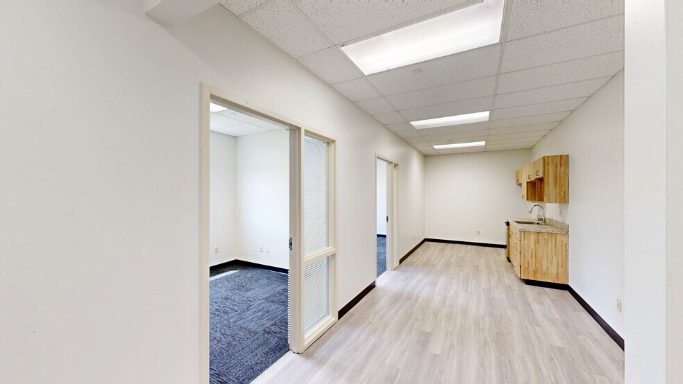 More Photos Of 1116 S Walton Blvd, Bentonville Office For Lease