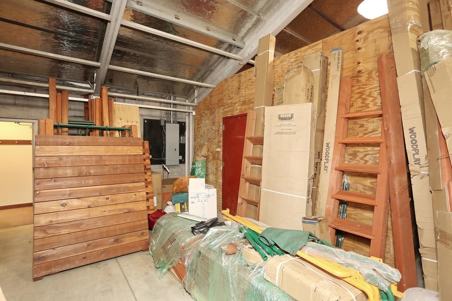 More Photos Of 58 Ware Rd, Upper Saddle River Flex For Lease