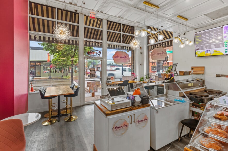 More Photos Of 615 SW Evergreen Ave, Redmond Multifamily For Sale