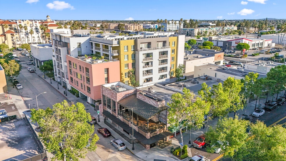 More Photos Of 11100 Downey Ave, Downey Restaurant For Sale