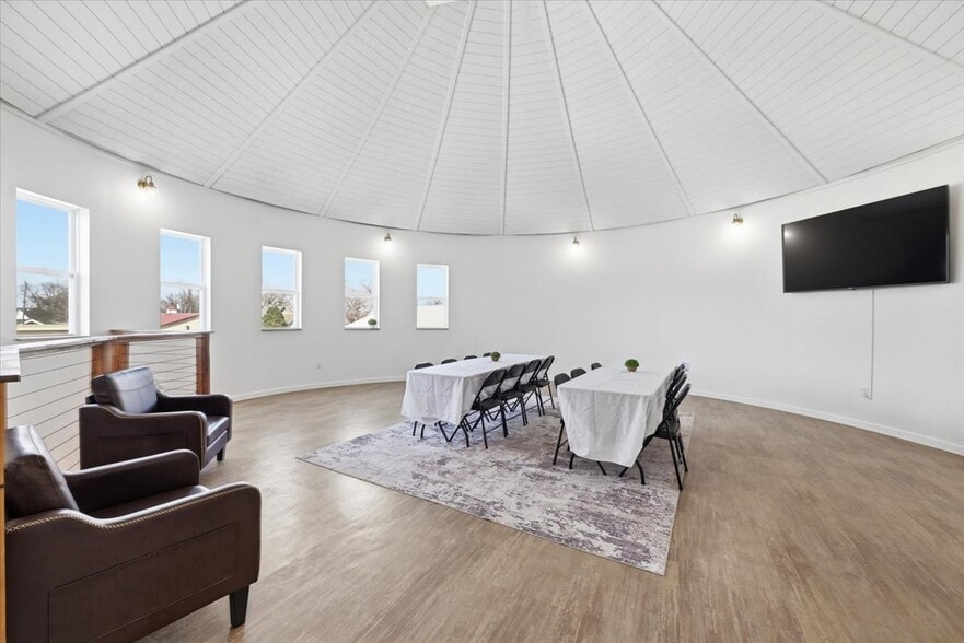 More Photos Of 131 3rd St, Underwood Specialty For Sale