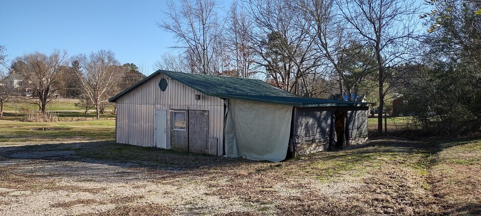 More Photos Of 119 W Main St, Youngsville Freestanding For Lease
