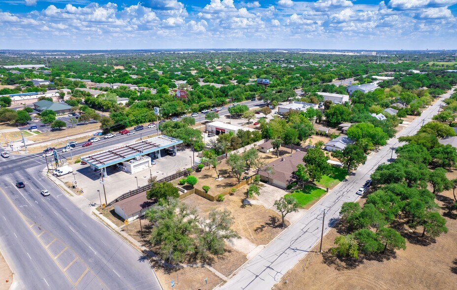 More Photos Of 1702 Lone Oak Dr, Leander Flex For Sale