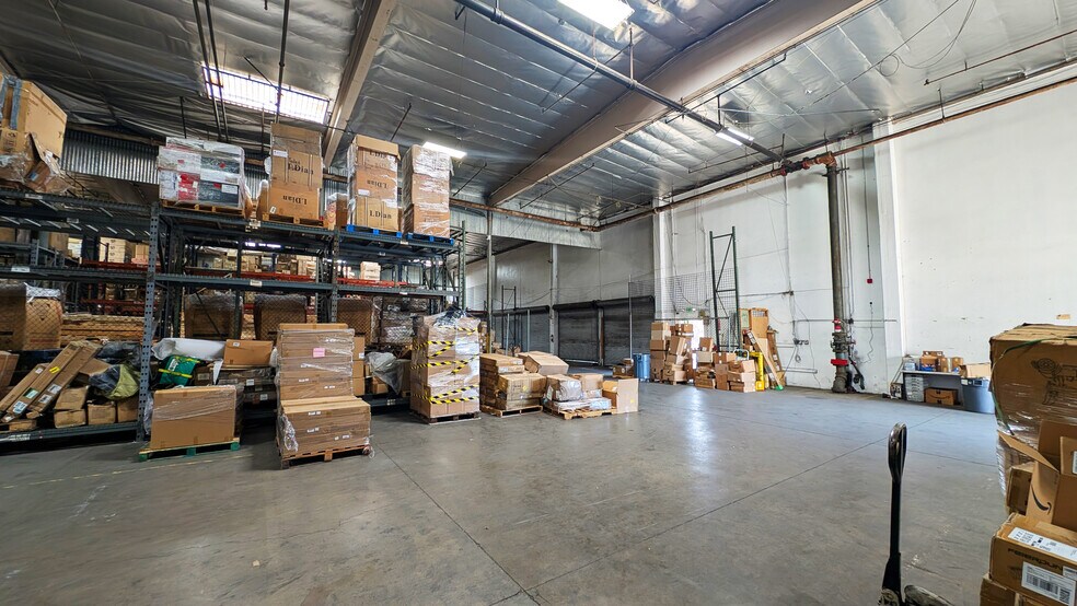 More Photos Of 6541 E Washington Blvd, Commerce Manufacturing For Lease
