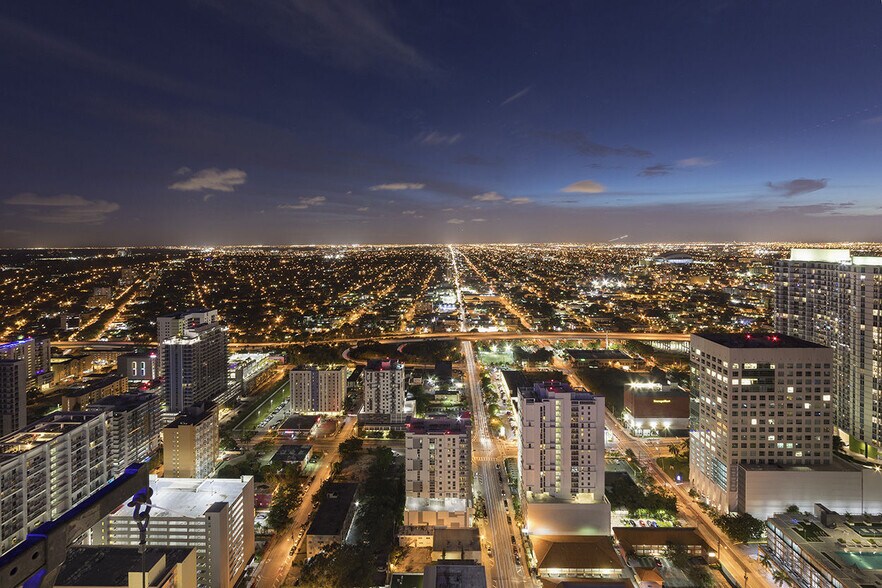 More Photos Of 86 SW 8th St, Miami Apartments For Lease