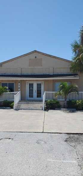 Primary Photo Of 5152-5160 Dixie Hwy NE, Palm Bay Light Manufacturing For Lease