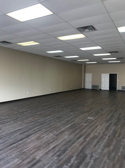 More Photos Of 202 E Veterans Memorial Blvd, Killeen Storefront Retail Office For Sale