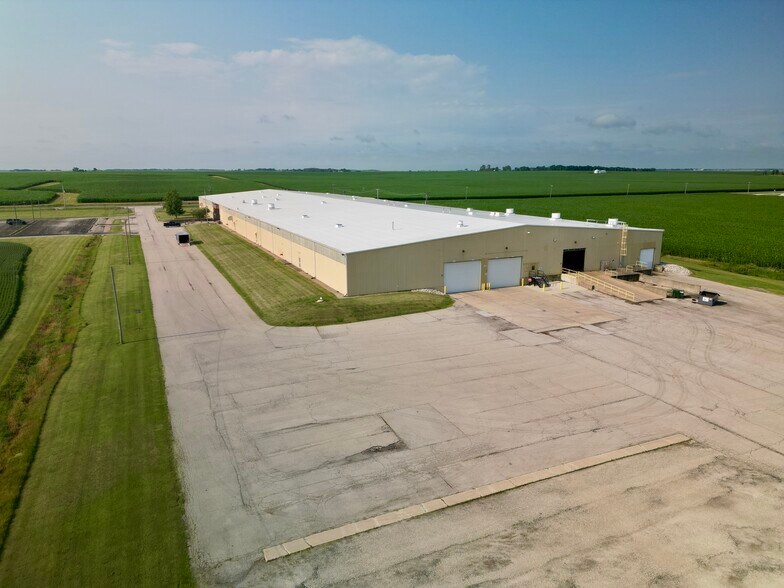 More Photos Of 970 W North St, Warrensburg Manufacturing For Sale