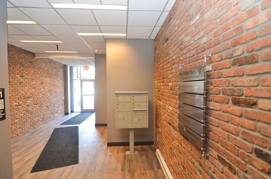 More Photos Of 217 Havemeyer St, Brooklyn Office For Lease