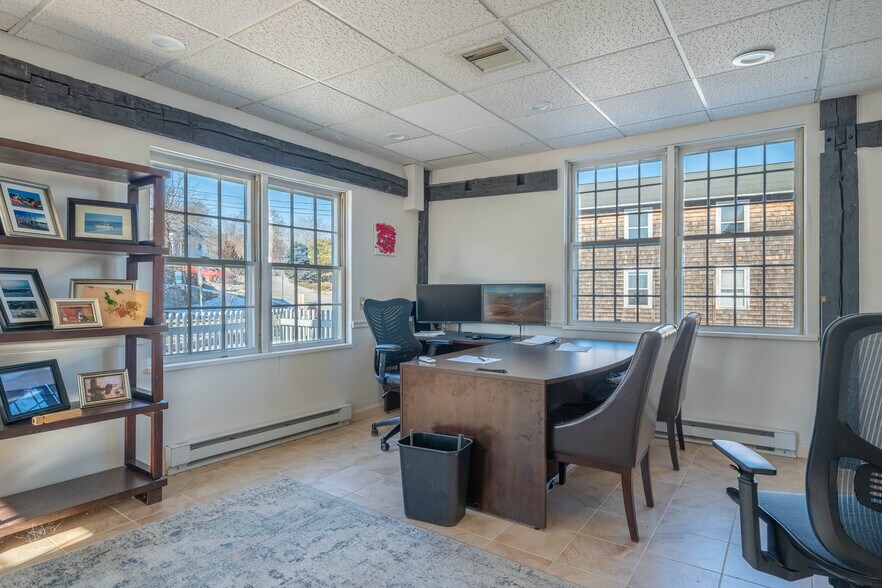 More Photos Of 47 Water St, Mystic Marina For Sale