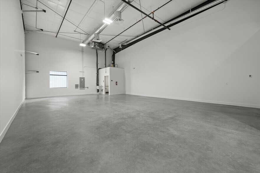 More Photos Of 2517 Logan St, Richland Service For Sale