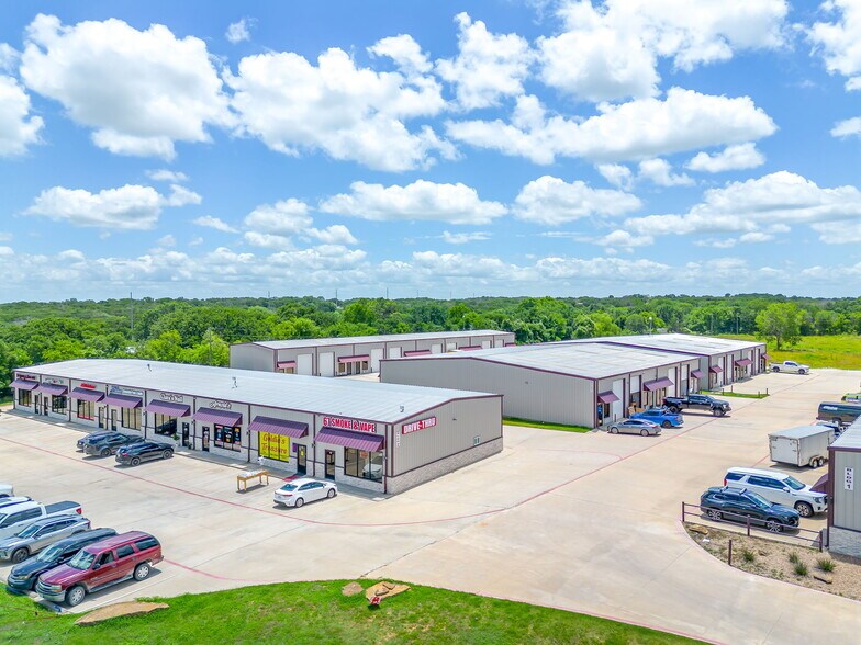 More Photos Of 6050 E Highway 67, Alvarado Storefront Retail Office For Lease