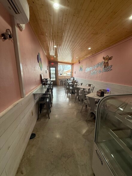 More Photos Of 216-222 E Main, Yadkinville Storefront For Lease