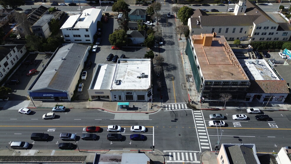 More Photos Of 585-599 Lighthouse St, Monterey Freestanding For Sale