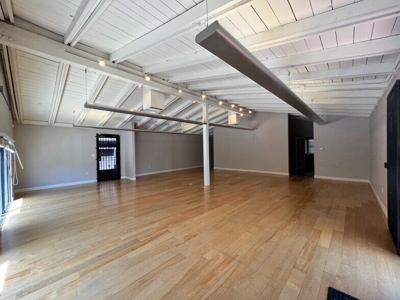 More Photos Of 6009 Melrose Ave, Los Angeles Loft Creative Space For Lease