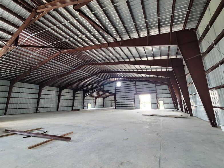 More Photos Of 146 2nd St, Homestead Warehouse For Lease