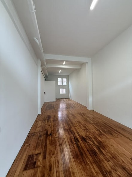 More Photos Of 301-315 Valencia St, San Francisco Storefront Retail Office For Lease