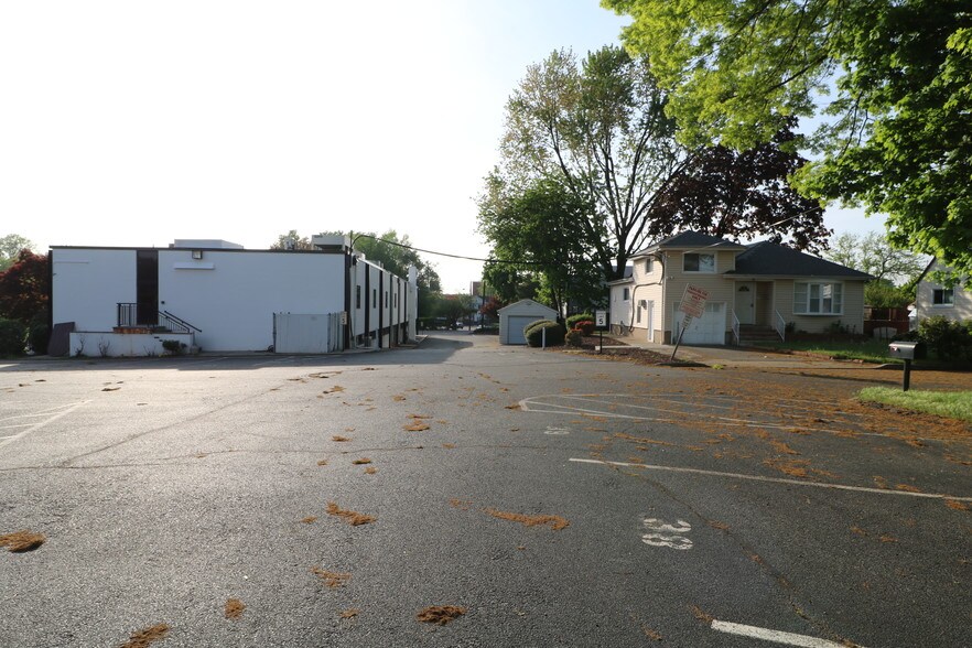 More Photos Of 620 State Rt 3 W, Clifton Medical For Sale