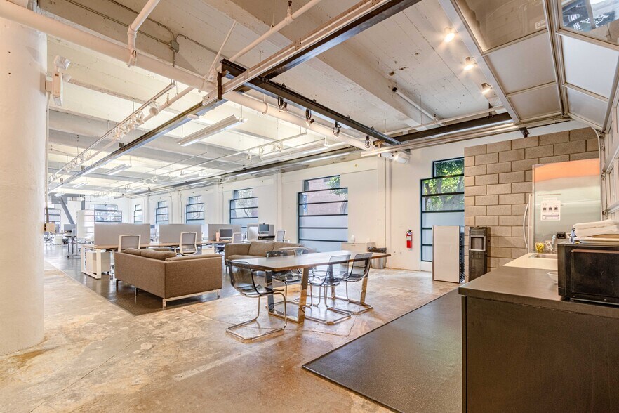 More Photos Of 99 Green St, San Francisco Office For Lease