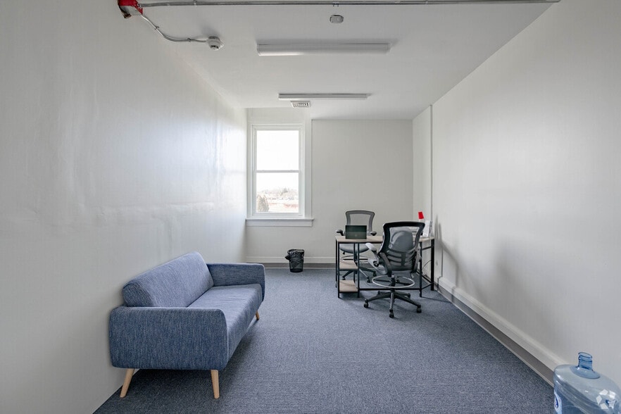 More Photos Of 1667 E Landis Ave, Vineland Office Residential For Lease