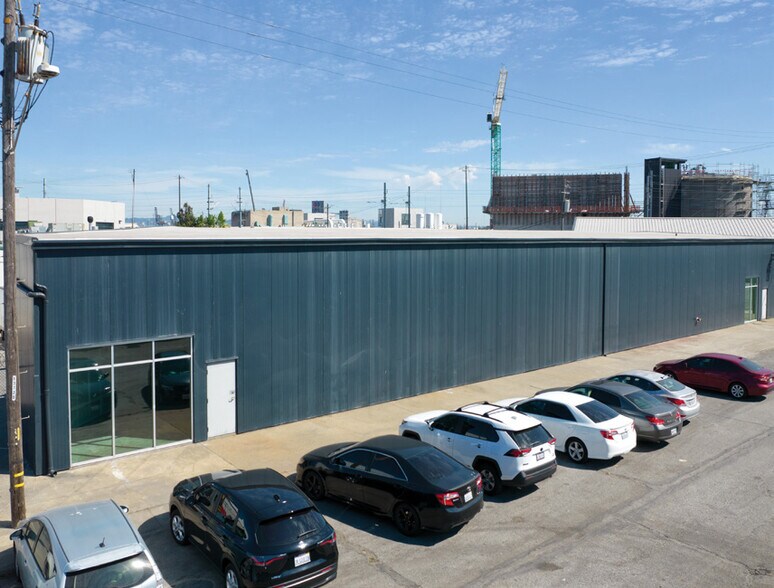 More Photos Of 1908-1950 Innes Ave, San Francisco Distribution For Sale