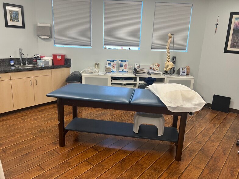 More Photos Of 9736 Venice Blvd, Culver City Healthcare For Lease