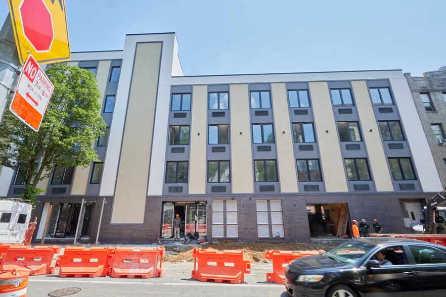 More Photos Of 56 Marble Hill Ave, Bronx Flex For Lease