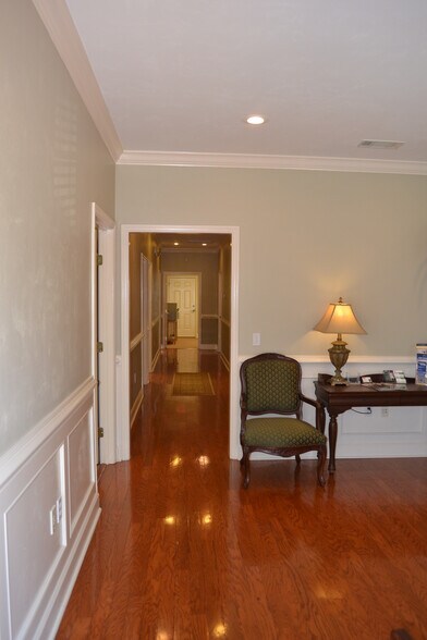 More Photos Of 2418 Mill Creek Ln, Tallahassee Office For Lease