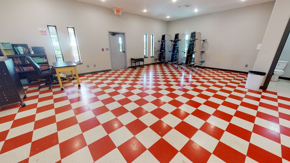 More Photos Of 4150 Highway 36 S, Brenham Shelter For Sale