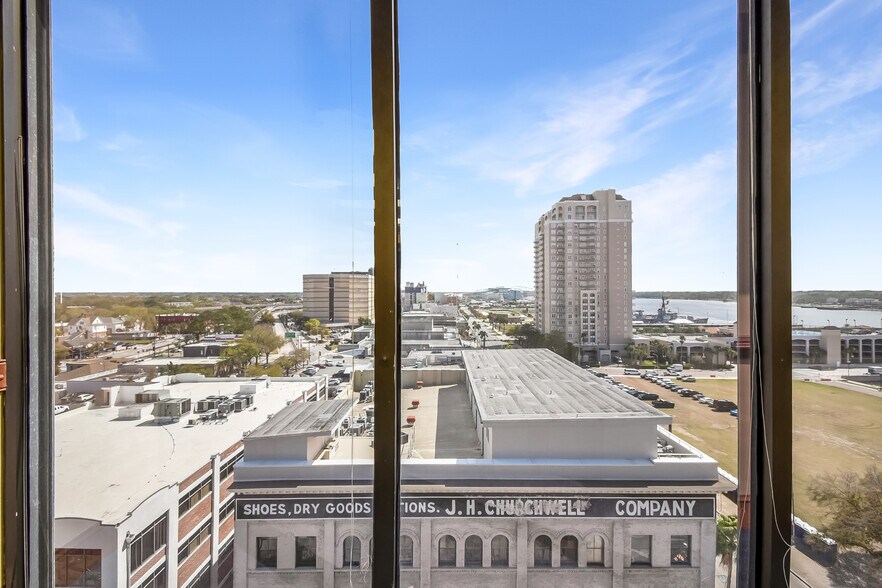 More Photos Of 233 E Bay St, Jacksonville Office For Lease