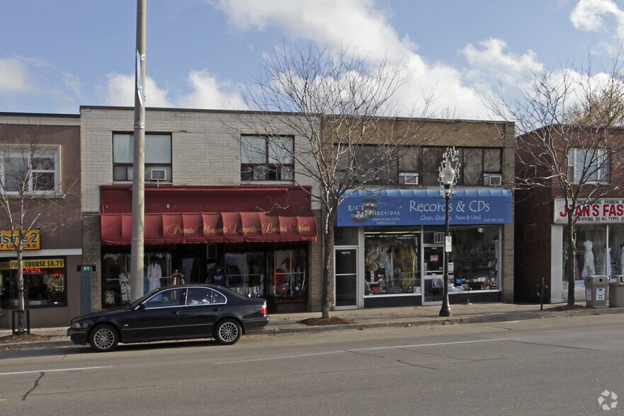 More Photos Of 259 Lakeshore Rd E, Mississauga Storefront Retail Residential For Lease