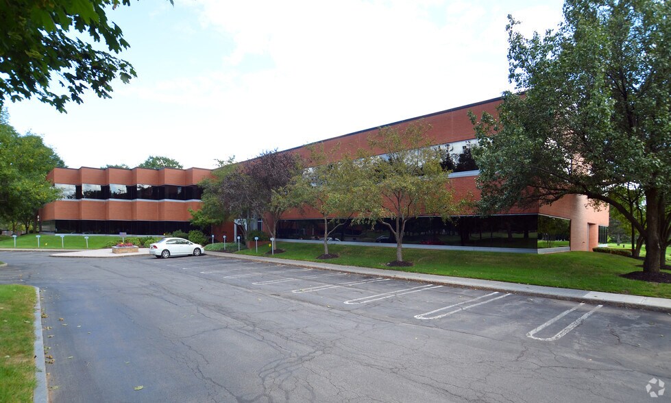 More Photos Of 200 Salina Meadows Pky, Syracuse Office For Lease