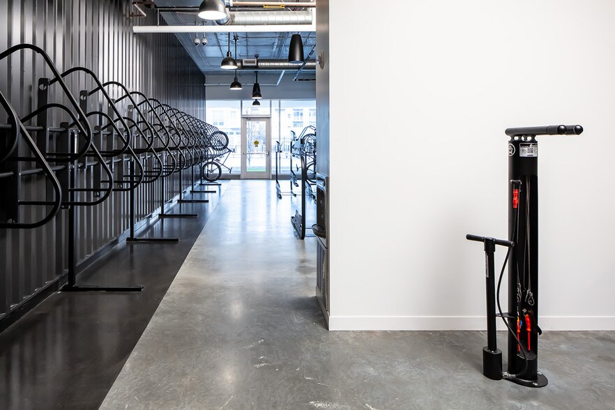 More Photos Of 1330 Lagoon Ave, Minneapolis Coworking Space