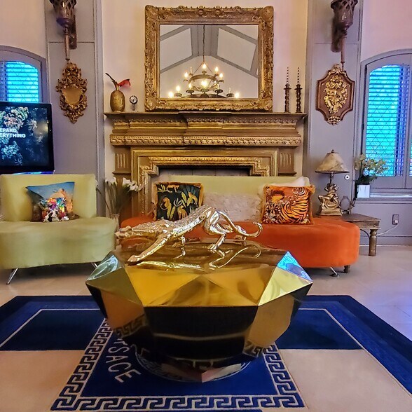 More Photos Of 3000 Cathedral Pl, Decatur Movie Radio TVStudio For Sale